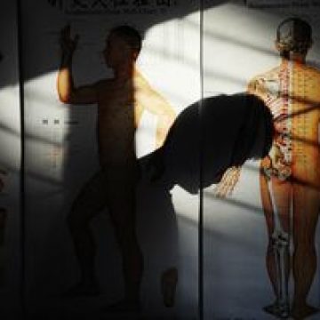 Alzheimer: Creierul se micşorează cu până la zece ani înainte de manifestarea bolii (studiu)