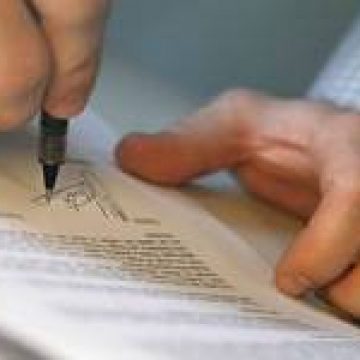 Sighet: Atenţie la falşii recenzori!