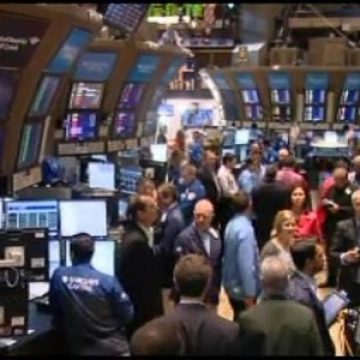 Bursa a crescut vineri cu 4,5%, în cel mai alert ritm din ultimele două luni. Ce a influenţat piaţa Bursa a crescut vineri cu 4,5%, în cel mai alert ritm din ultimele două luni. Ce a influenţat piaţa