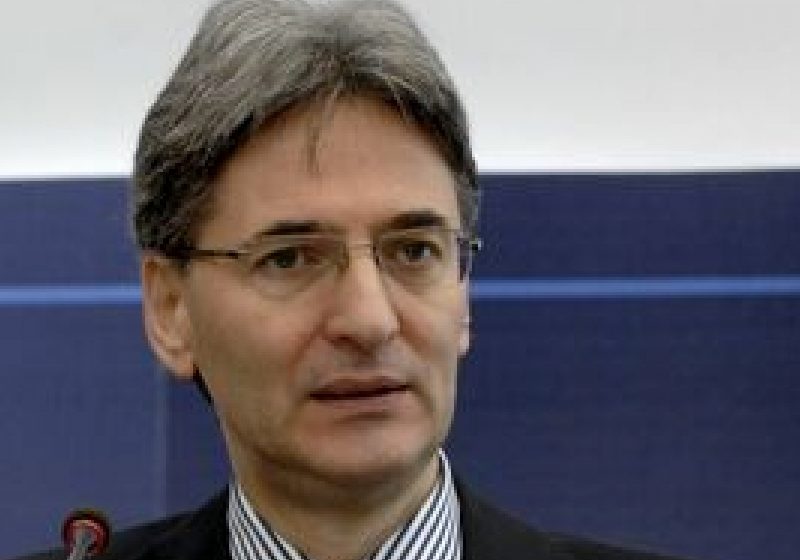 Cod prin care demnitarii şi funcţionarii se reţin de la acte imorale şi ilegale în contractele pe fonduri UE