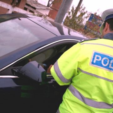SIGHET: Controale în trafic la iesirea din Sighet spre Vadu Izei SIGHET: Controale în trafic la iesirea din Sighet spre Vadu Izei