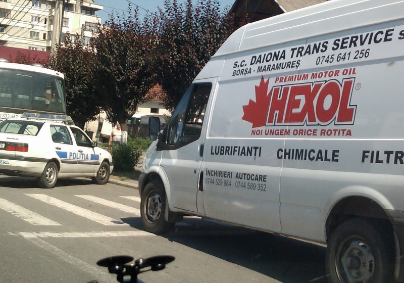 Cum parcheaza unii politisti masina de serviciu in Sighetu Marmatiei