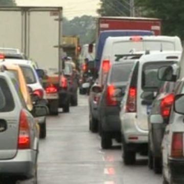 De mâine, 1 Noiembrie, intră în vigoare câteva modificări legislative legate de circulaţie pe drumurile publice în condiţii de iarnă