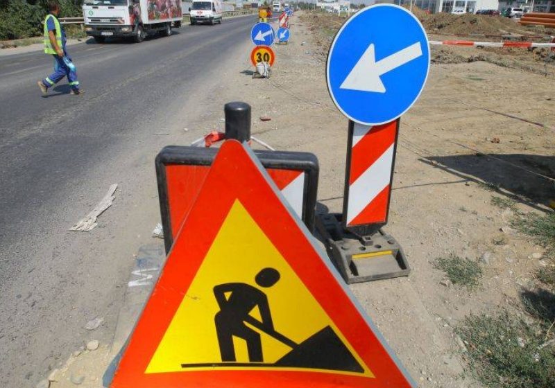Banii proveniţi din amenzile pentru comerţ ambulant şi roţi murdare vor merge integral la finanţarea drumurilor