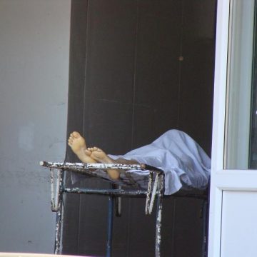 Baia Mare: Tânăra accidentată pe trecerea de pietoni, căreia i-a fost refuzată transfuzia de sânge din motive religioase, a murit Baia Mare: Tânăra accidentată pe trecerea de pietoni, căreia i-a fost refuzată transfuzia de sânge din motive religioase, a murit