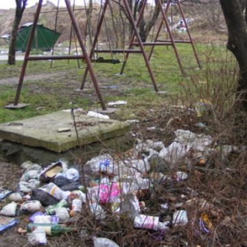 SIGHET: Ne place să trăim în mizerie SIGHET: Ne place să trăim în mizerie