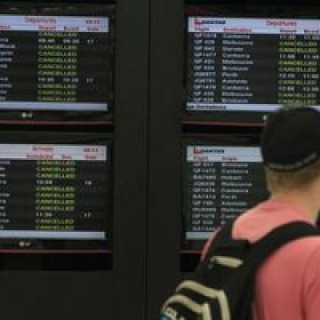 70.000 pasageri blocaţi pe aeroporturi în urma conflictului de la Qantas