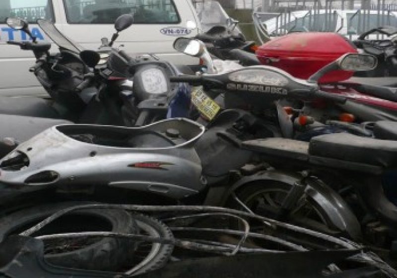 Percheziţii domiciliare ample în Maramureş privind furturile de scutere şi motociclete Percheziţii domiciliare ample în Maramureş privind furturile de scutere şi motociclete