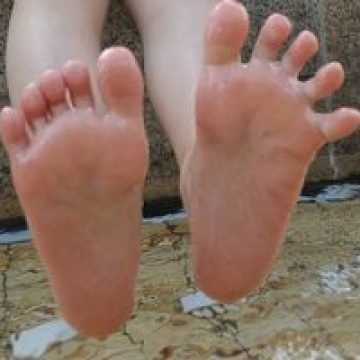 Riscul de cancer la plămâni poate fi ‘citit’ în unghiile de la picioare, potrivit unui studiu