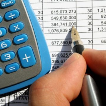 Măsuri la îndemâna oricui pentru a scăpa de facturile mari la utilităţi Măsuri la îndemâna oricui pentru a scăpa de facturile mari la utilităţi