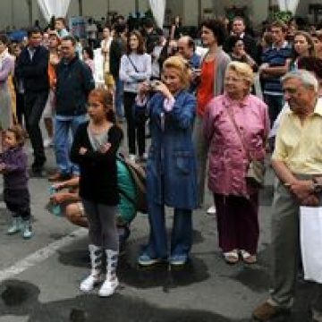 Recensământul populaţiei şi locuinţelor începe joi