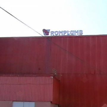Baia Mare: Angajaţii Romplumb au ieşit din nou în stradă. Viceprimarul Ludescher, ţinta protestatarilor Baia Mare: Angajaţii Romplumb au ieşit din nou în stradă. Viceprimarul Ludescher, ţinta protestatarilor