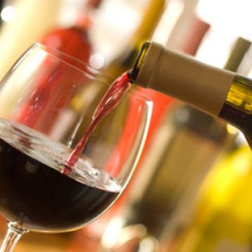 Salonul Naţional de Vinuri al României – Vintest Bucureşti va reuni peste 20 de producători noi şi tradiţionali de vin Salonul Naţional de Vinuri al României – Vintest Bucureşti va reuni peste 20 de producători noi şi tradiţionali de vin