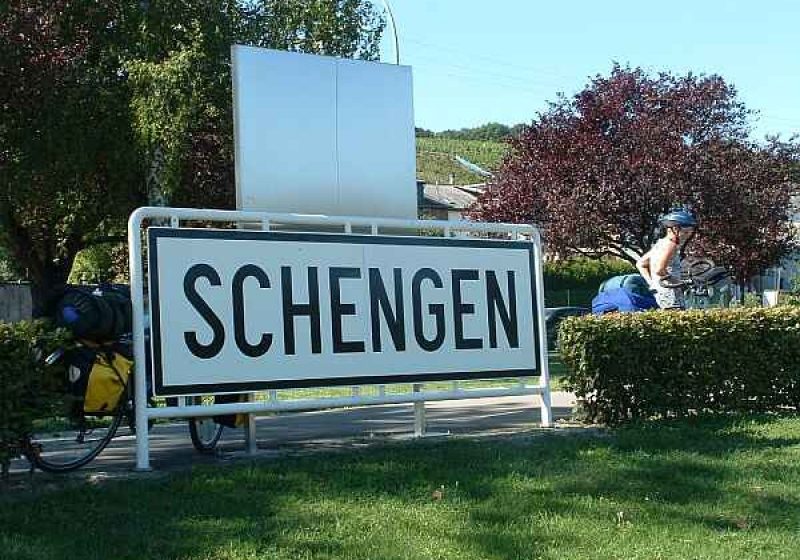 România şi Bulgaria vor adera la Schengen în câteva luni România şi Bulgaria vor adera la Schengen în câteva luni