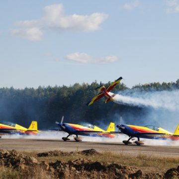Baia Mare: Show aviatic inedit la Aeroportul din Baia Mare. Vezi FOTO Baia Mare: Show aviatic inedit la Aeroportul din Baia Mare. Vezi FOTO