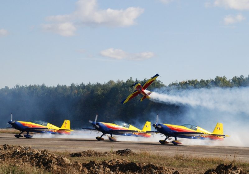Baia Mare: Show aviatic inedit la Aeroportul din Baia Mare. Vezi FOTO