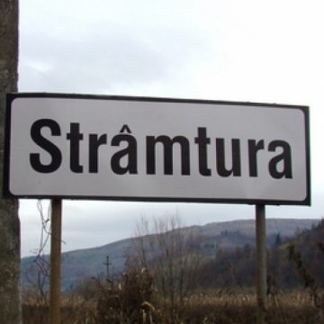 14 octombrie – Hram la hotarul localităţii Strâmtura