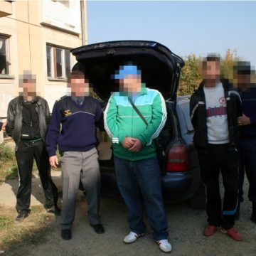 Trei maramureşeni reţinuţi pentru contrabandă Trei maramureşeni reţinuţi pentru contrabandă