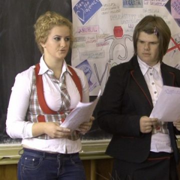 SIGHET: Violenţa în famile combătută azi cu argumente într-o întâlnire cu dascăli, părinţi, elevi şi psihologul liceului "Regele Ferdinand"