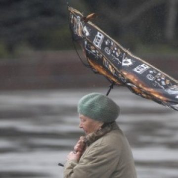 ANM: Vreme rece, intensificări de vânt şi precipitaţii mixte, până în 17 octombrie