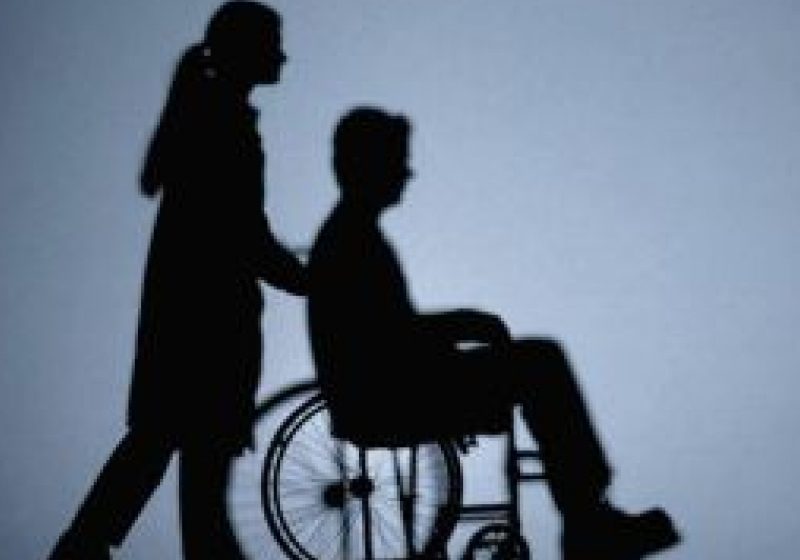 Asistenţii personali din Maramureş ies în stradă la protestele organizate în faţa Ministerului Muncii şi Protecţiei Sociale