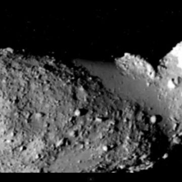 NASA: Un asteroid cu un diametru de 400 de metri va trece marţi pe lângă Pământ