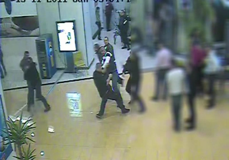 Baia Mare: Inculpaţii implicaţi în bătaia de la cel mai mare centru comercial din municipiu, arestaţi preventiv pentru 29 de zile