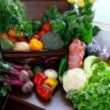 Românul strânge cureaua şi alocă un buget tot mai mic pentru alimente