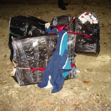 SIGHET: Țigări de contrabandă depistate la frontiera verde de poliţiştii sigheteni