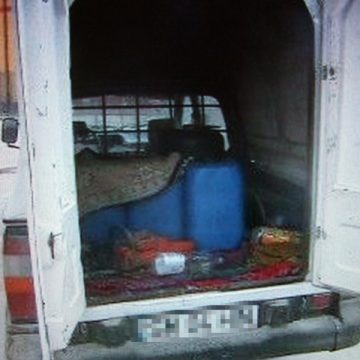 210 litri de alcool confiscaţi de poliţiştii de frontieră maramureşeni 210 litri de alcool confiscaţi de poliţiştii de frontieră maramureşeni