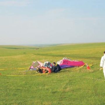 Contrabandă cu deltaplanul în Munţii Maramureşului