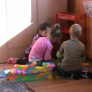 Baia Mare: Sursa producerii toxiinfecţiei alimentare în rândul celor peste 80 de copii de la grădiniţa din Seini rămâne încă o necunoscută