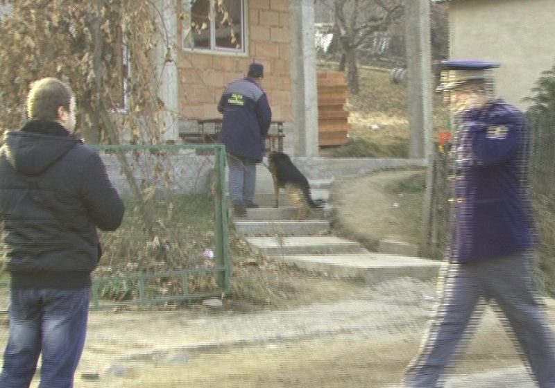Sighet: Descinderi  de amploare ale politistilor de frontiera in Sighet, Baia Mare, Sapanta si Piatra