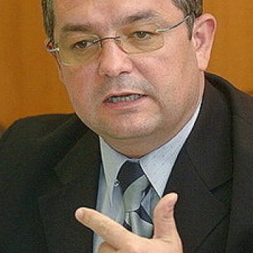 Boc: Vom face o rectificare bugetară. Se suplimentează fonduri la Sănătate, Cultură şi investiţii Boc: Vom face o rectificare bugetară. Se suplimentează fonduri la Sănătate, Cultură şi investiţii