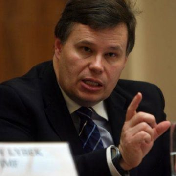 FMI este de acord cu eventuale majorări ulterioare de salarii şi pensii în 2012 FMI este de acord cu eventuale majorări ulterioare de salarii şi pensii în 2012