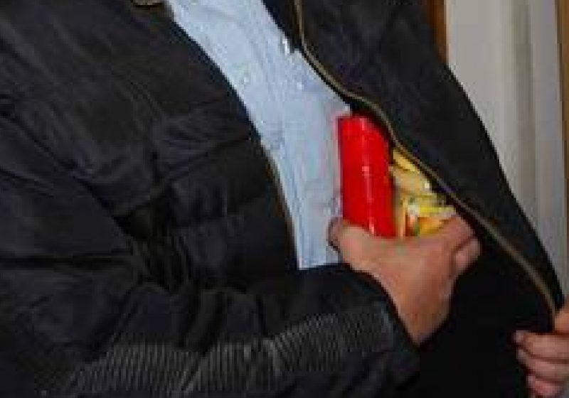 Baia Mare: Furturile din supermarketuri, un fenomen greu de combătut Baia Mare: Furturile din supermarketuri, un fenomen greu de combătut