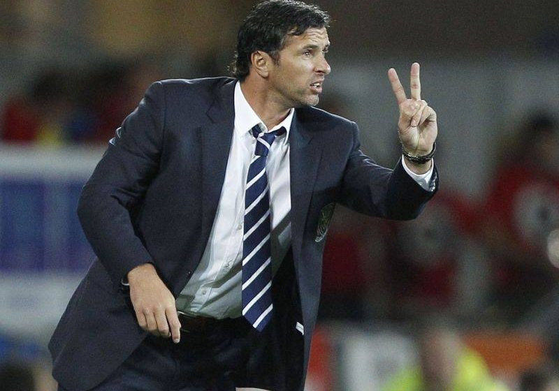 Antrenorul "naţionalei" de fotbal a Ţării Galilor s-a sinucis