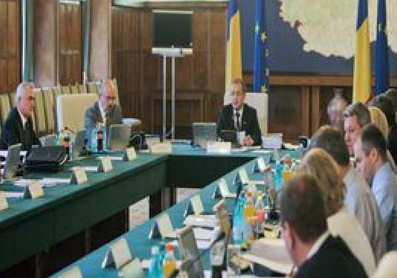 Guvernul scade bugetul Administraţiei Prezidenţiale, în proiectul pe anul 2012, faţă de 2011