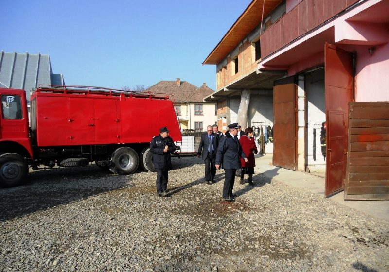 Maramureş: Comunităţile locale de pe Valea Izei interesate să susţină activitatea pompierilor militari din Bogdan Vodă