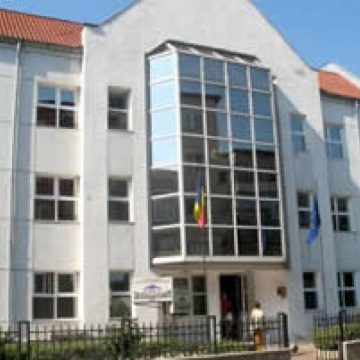 Pentru a beneficia de facilitati fiscale, sighetenii care au datorii la Consiliul Local trebuie sa le achite pe toate, inclusiv amenzile Pentru a beneficia de facilitati fiscale, sighetenii care au datorii la Consiliul Local trebuie sa le achite pe toate, inclusiv amenzile
