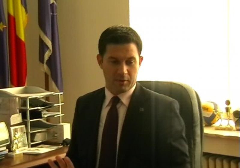 Baia Mare: Doar trei primari maramureşeni au luat parte la "lecţia" susţinută de europarlamentarul Petru Luhan pe tema fondurilor U.E.