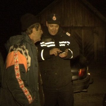 SIGHET: Intervenţie promptă a pompierilor la stingerea unui incendiu izbucnit la o locuinţă de pe strada Dimitrie Bolintineanu SIGHET: Intervenţie promptă a pompierilor la stingerea unui incendiu izbucnit la o locuinţă de pe strada Dimitrie Bolintineanu