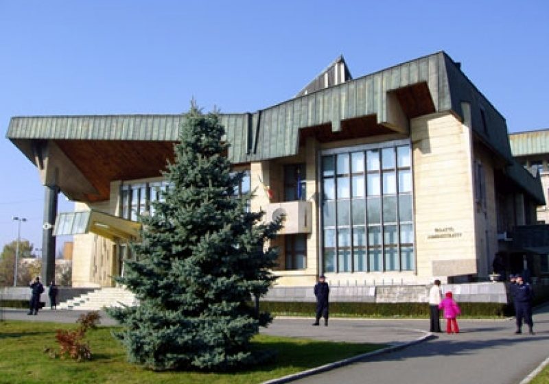 Prefectura Maramureş a dispus măsuri de prevenire a producerii incendiilor de vegetaţie uscată la 76  de unităţi administrativ-teritoriale din judeţ