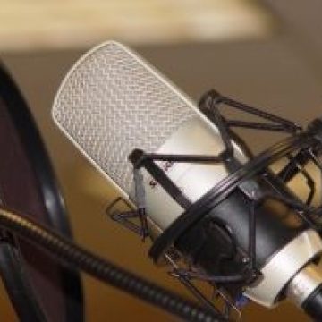 Românii, ironizaţi din nou la un post de radio francez. De ce vor francezii un căpitan român la naţională