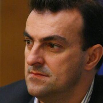 Primarul municipiului Cluj-Napoca, Sorin Apostu, reţinut pentru luare de mită Primarul municipiului Cluj-Napoca, Sorin Apostu, reţinut pentru luare de mită