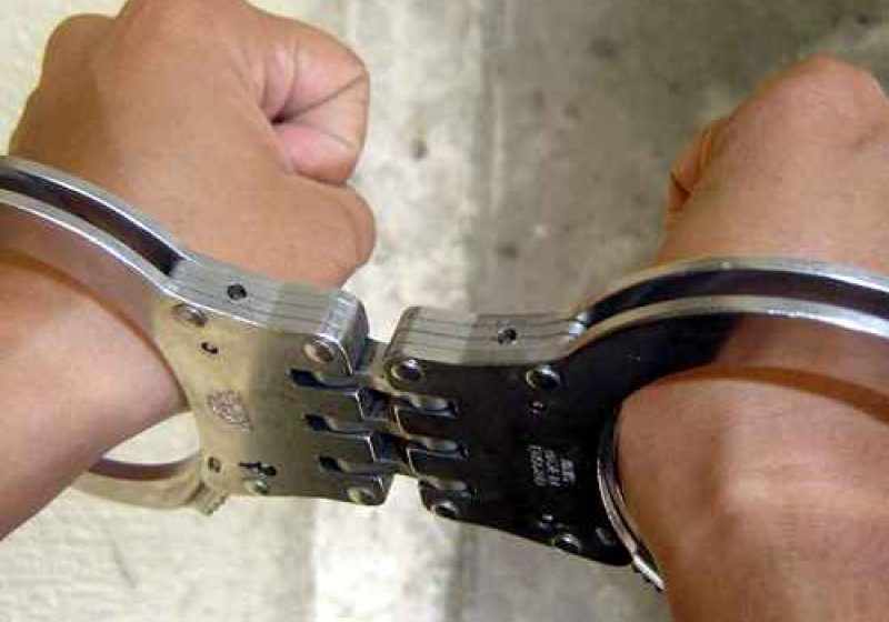 SIGHET: Tineri încătuşaţi după ce au tâlhărit o bătrână de 83 de ani SIGHET: Tineri încătuşaţi după ce au tâlhărit o bătrână de 83 de ani