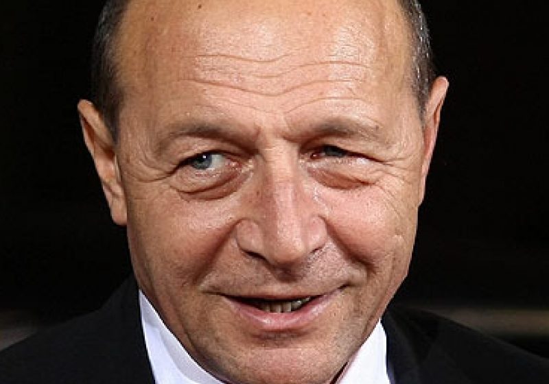 Traian Băsescu: Să nu se gândească nimeni la angajări în sectorul de stat central şi local în an electoral Traian Băsescu: Să nu se gândească nimeni la angajări în sectorul de stat central şi local în an electoral