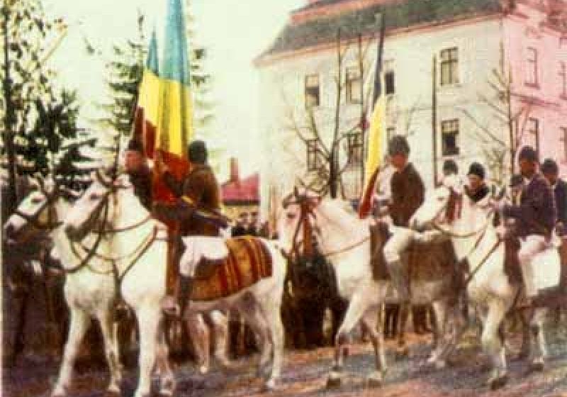 1.500 de militari vor defila pe sub Arcul de Trium din Capitala 1.500 de militari vor defila pe sub Arcul de Trium din Capitala