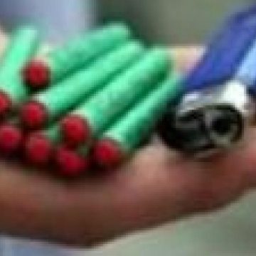 Mare atenţie atunci când cumpăraţi articole pirotehnice, riscaţi să vă puneti viaţa în pericol.