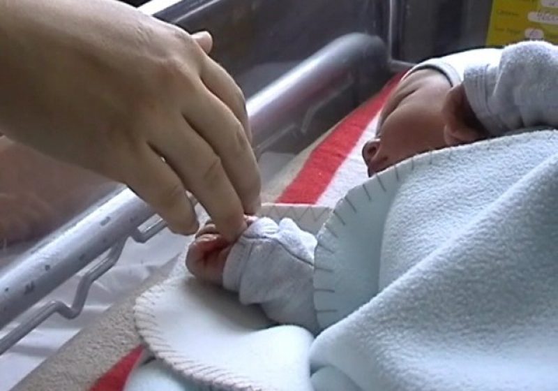 Baia Mare: 14 copii au fost adusi pe lume in primele doua zile de Craciun